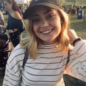 Meet your Posher, Jillian